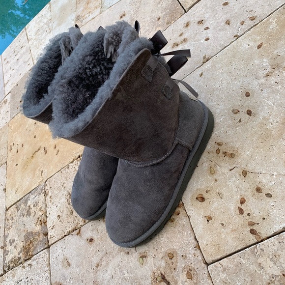 Grey bailey bow UGGs - Picture 3 of 7
